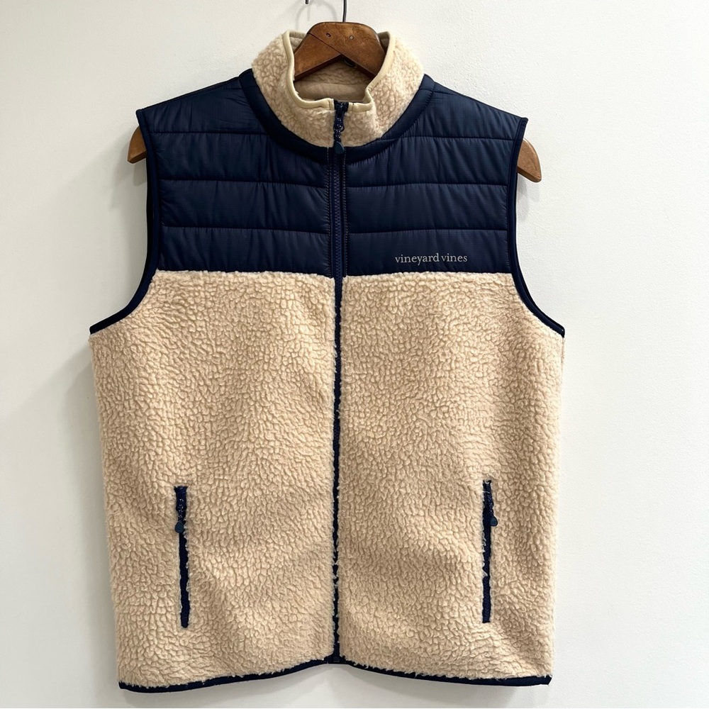 Vineyard Vines Navy and Cream Vest